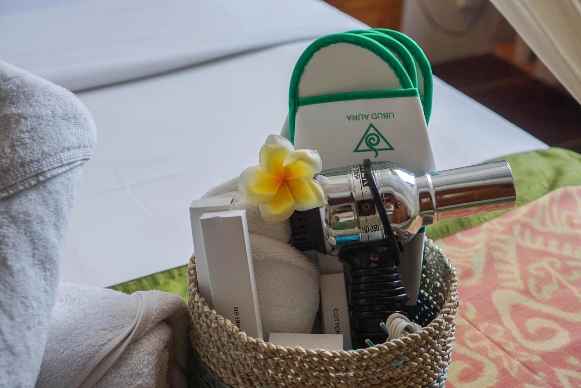 Ubud Aura Wellness Sanctuary ภายนอก รูปภาพ