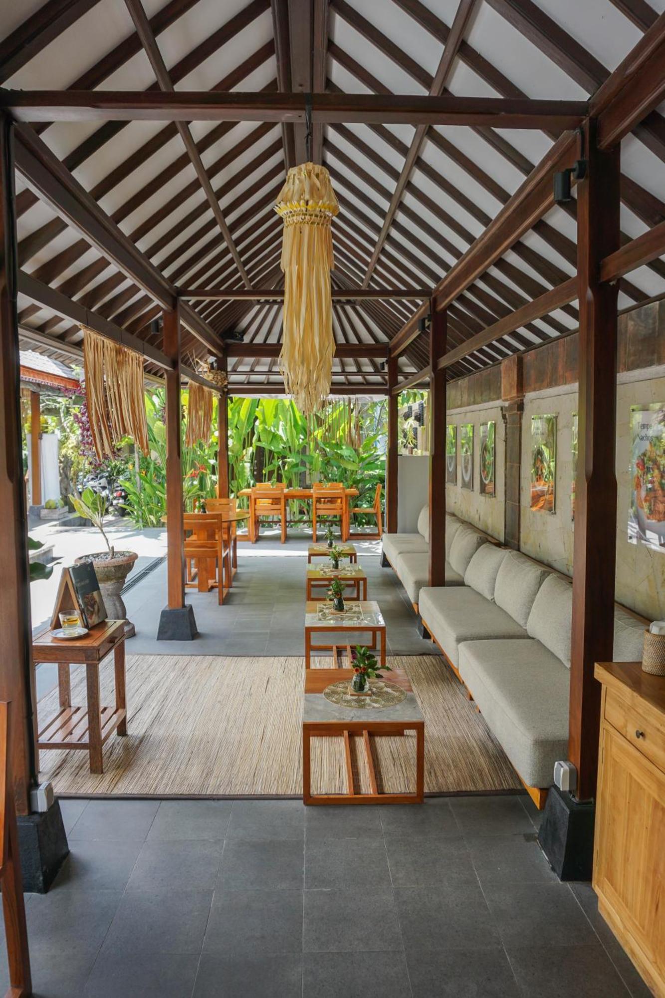 Ubud Aura Wellness Sanctuary ภายนอก รูปภาพ